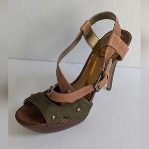 Guess  Belooma Green Brown Platform Sandal High Heels Size 6.5 Straps